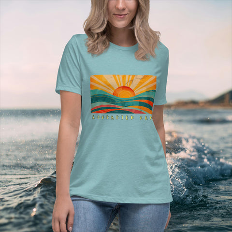 sovereignarm.com Heather Blue Lagoon / S Solar Waves Women's Relaxed T-Shirt