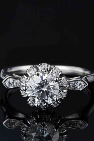 Trendsi Eros and Psyche Valentines Silver / 4.5 1 Carat Moissanite 925 Sterling Silver Ring